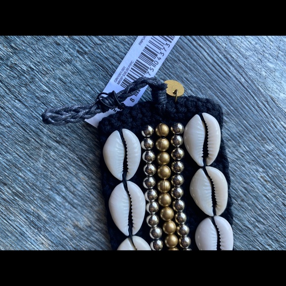 NWT Anthropologie Cocobelle Papua Shell Beaded Woven Bracelet Woman’s Black - Picture 3 of 9